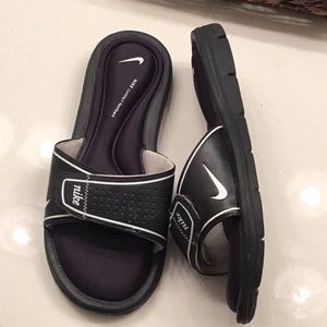 Nike slides